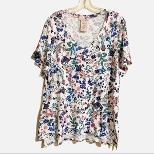 Philosophy Multi Flower White Short Sleeve Flow Knit Blouse. Size XXL/2XG
